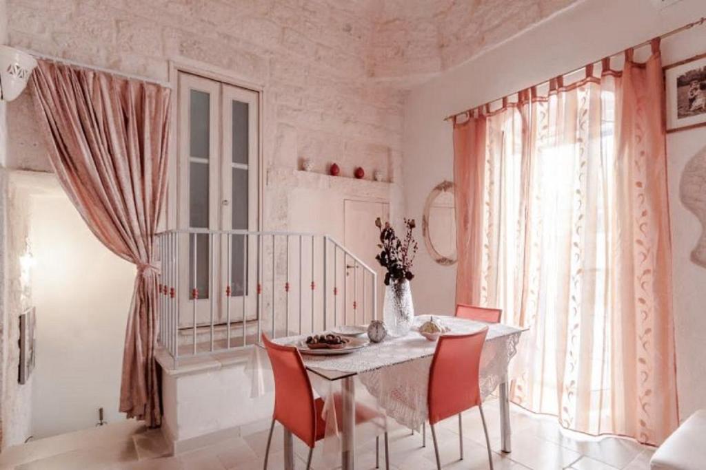 White Stone Flats & Studios room 5